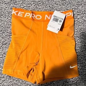 NEW Nike Pro XS Shorts